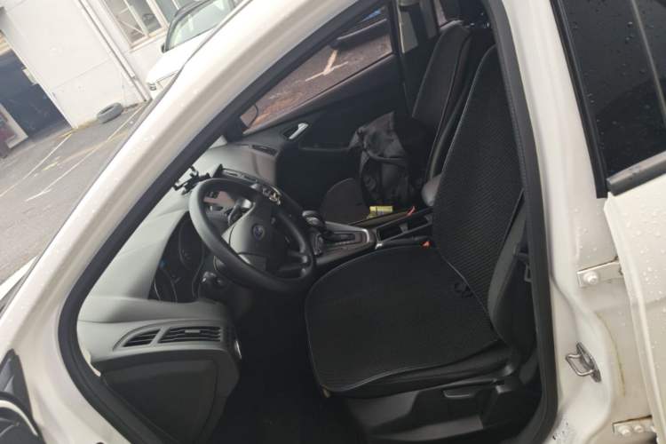 Used Ford Focus 2017 Hatchback 1.6L Automatic Comfort Plus SmartDrive Edition Left Front Seat