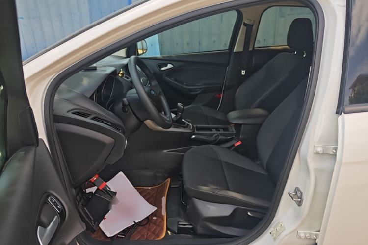 Used Ford Focus 2017 Hatchback 1.6L Manual Comfort Plus SmartDrive Edition Left Front Seat