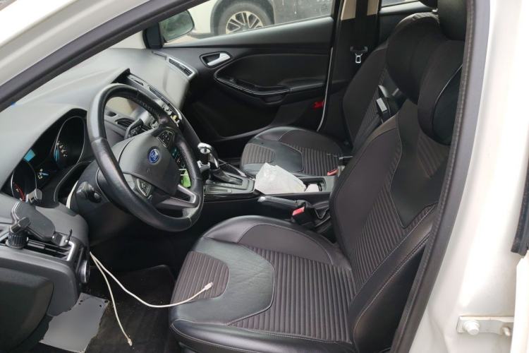 Used Ford Focus 2017 Sedan 1.6L Automatic Fashion Edition Smart Drive Version Left Front Seat