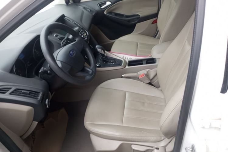 Used Ford Focus 2017 Sedan 1.6L Automatic Comfort Plus SmartDrive Edition Left Front Seat