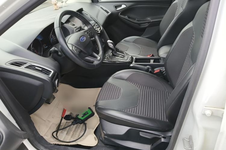 Used Ford Focus 2017 Hatchback 1.6L Automatic Fashion Edition Smart Drive Version Left Front Seat