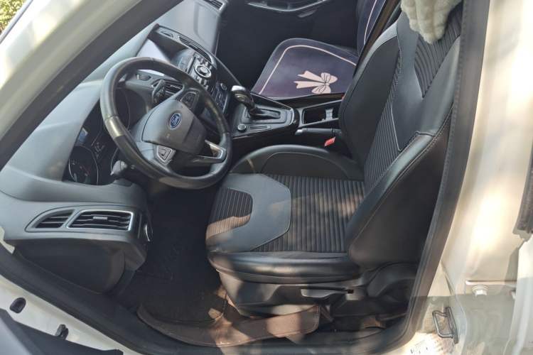 Used Ford Focus 2017 Sedan 1.6L Automatic Fashion Edition Smart Drive Version Left Front Seat