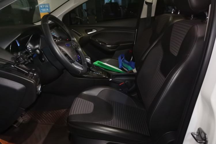 Used Ford Focus 2017 Hatchback 1.6L Automatic Fashion Edition Smart Drive Version Left Front Seat