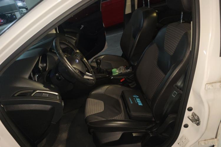 Used Ford Focus 2017 Sedan 1.6L Manual Fashion Edition Smart Drive Version Left Front Seat