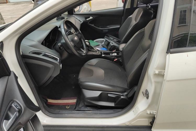 Used Ford Focus 2017 Sedan 1.6L Automatic Fashion Edition Smart Drive Version Left Front Seat