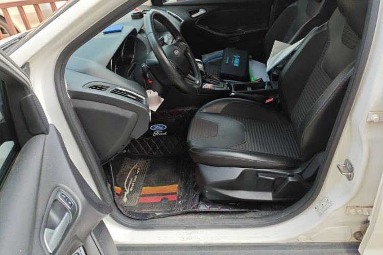 Used Ford Focus 2017 Sedan 1.6L Automatic Fashion Edition Smart Drive Version Left Front Seat