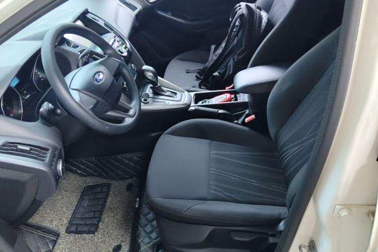 Used Ford Focus 2017 Hatchback 1.6L Automatic Comfort Plus SmartDrive Edition Left Front Seat