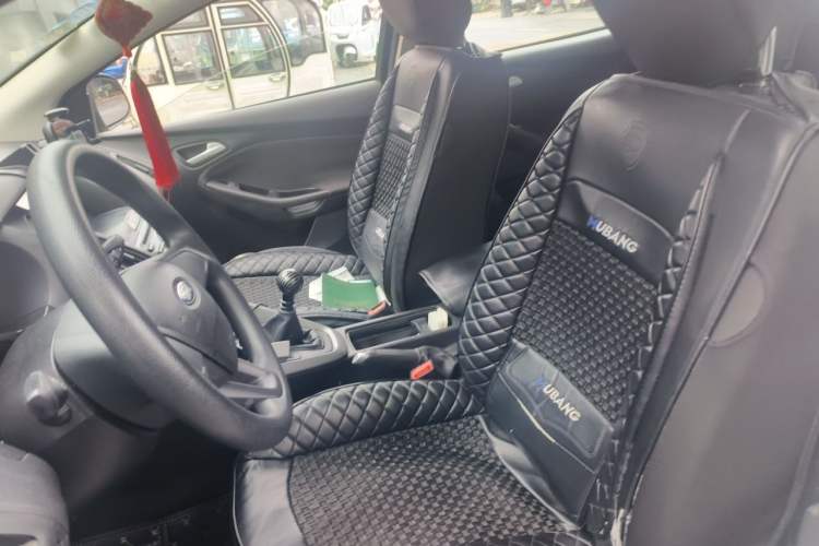 Used Ford Focus 2017 Hatchback 1.6L Manual Comfort Plus SmartDrive Edition Left Front Seat