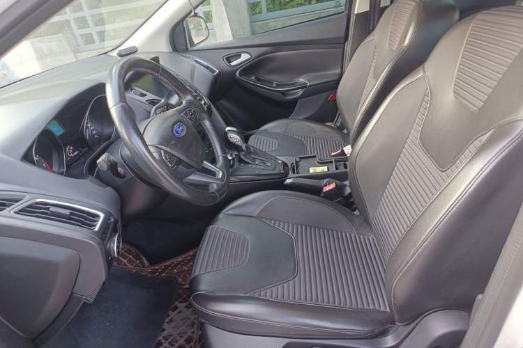 Used Ford Focus 2017 Sedan 1.6L Automatic Fashion Edition Smart Drive Version Left Front Seat