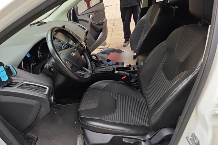 Used Ford Focus 2017 Sedan 1.6L Automatic Fashion Edition Smart Drive Version Left Front Seat