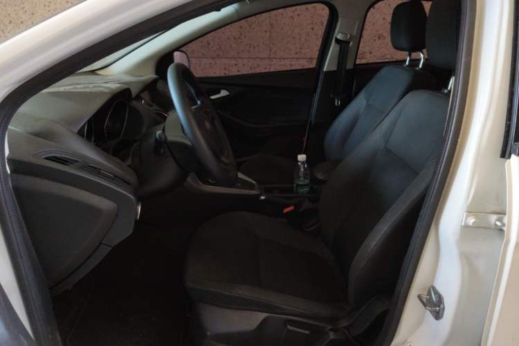Used Ford Focus 2017 Hatchback 1.6L Automatic Comfort Plus SmartDrive Edition Left Front Seat