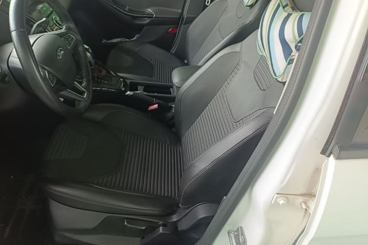 Used Ford Focus 2017 Hatchback 1.6L Automatic Fashion Edition Smart Drive Version Left Front Seat