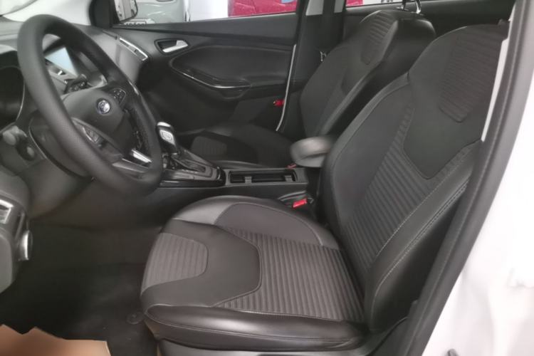 Used Ford Focus 2017 Hatchback 1.6L Automatic Fashion Edition Smart Drive Version Left Front Seat