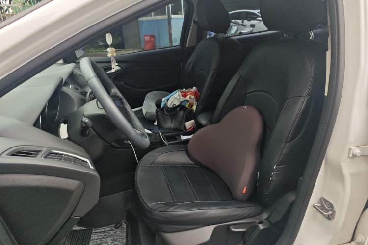 Used Ford Focus 2017 Sedan 1.6L Automatic Fashion Edition Smart Drive Version Left Front Seat