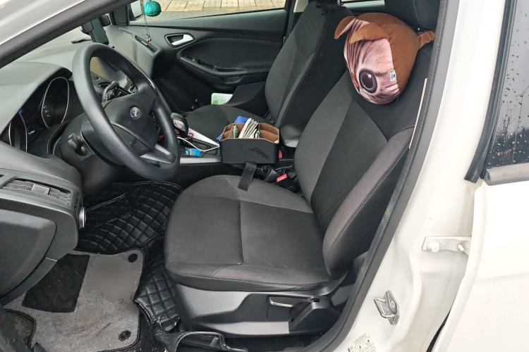 Used Ford Focus 2017 Hatchback 1.6L Automatic Comfort Plus SmartDrive Edition Left Front Seat