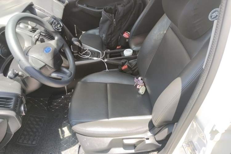Used Ford Focus 2017 Hatchback 1.6L Automatic Comfort Plus SmartDrive Edition Left Front Seat