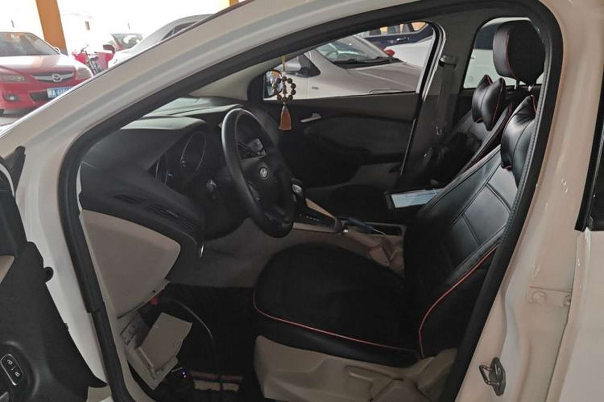 Used Ford Focus 2017 Sedan 1.6L Automatic Comfort Plus SmartDrive Edition Left Front Seat