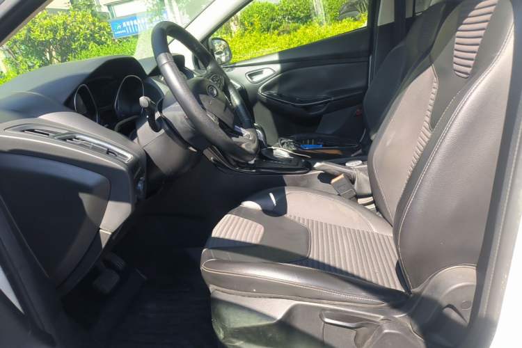 Used Ford Focus 2017 Sedan 1.6L Automatic Fashion Edition Smart Drive Version Left Front Seat