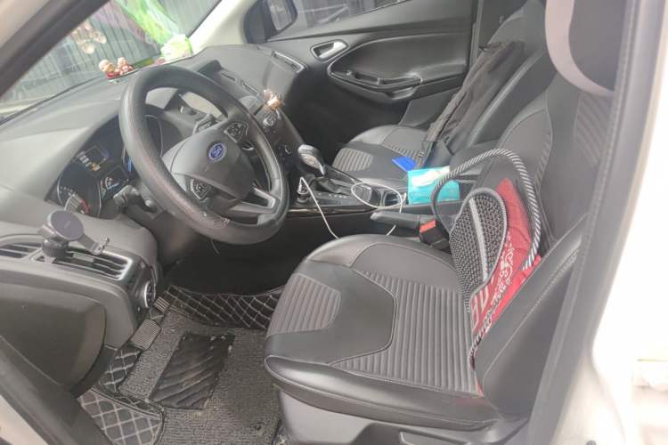 Used Ford Focus 2017 Sedan EcoBoost 180 Automatic Elite Model Left Front Seat