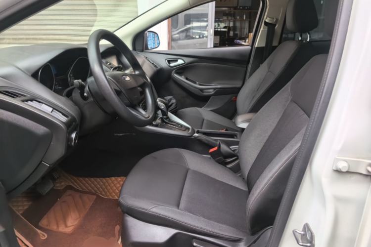 Used Ford Focus 2017 Hatchback 1.6L Automatic Comfort Plus SmartDrive Edition Left Front Seat
