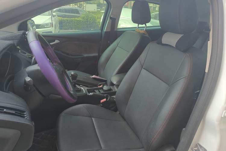 Used Ford Focus 2017 Hatchback 1.6L Manual Comfort Plus SmartDrive Edition Left Front Seat