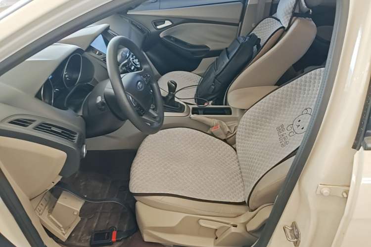 Used Ford Focus 2017 Sedan 1.6L Manual Comfort Plus SmartDrive Edition Left Front Seat