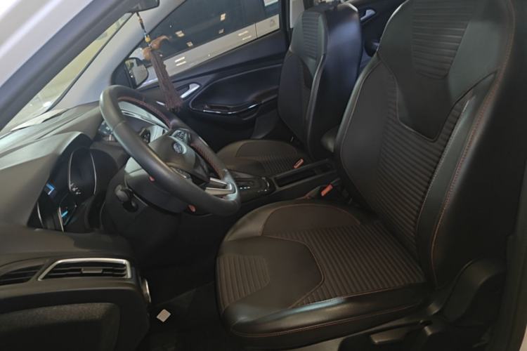 Used Ford Focus 2017 1.5T CTCC White and Black Limited Edition Left Front Seat