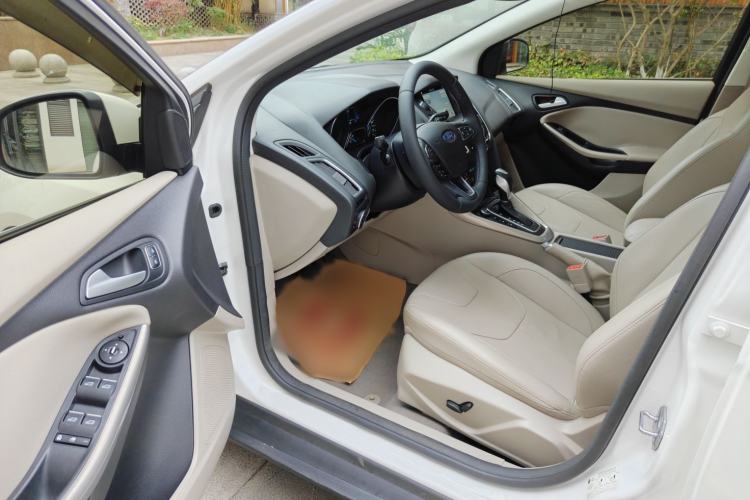 Used Ford Focus 2017 Sedan EcoBoost 180 Automatic Flagship Model Left Front Seat