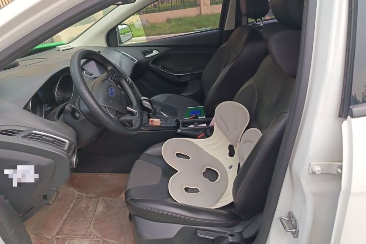 Used Ford Focus 2017 Hatchback 1.6L Automatic Fashion Edition Smart Drive Version Left Front Seat