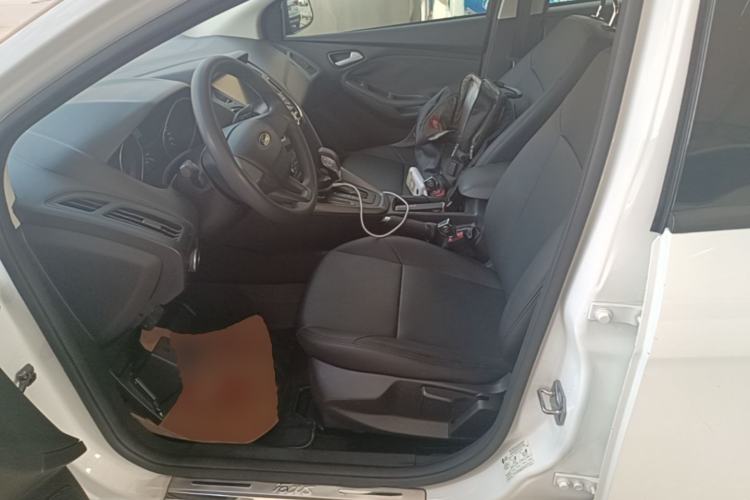 Used Ford Focus 2017 Hatchback 1.6L Automatic Comfort Plus SmartDrive Edition Left Front Seat