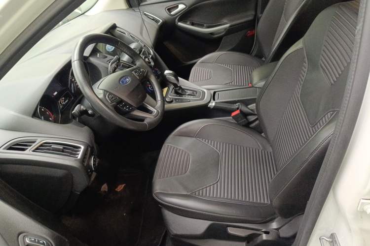 Used Ford Focus 2017 Hatchback EcoBoost 180 Automatic Sport Model Left Front Seat