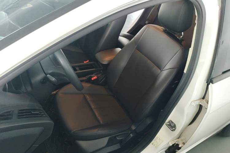 Used Ford Focus 2017 Hatchback 1.6L Automatic Comfort Plus SmartDrive Edition Left Front Seat