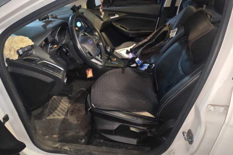 Used Ford Focus 2017 Sedan EcoBoost 180 Automatic Elite Model Left Front Seat