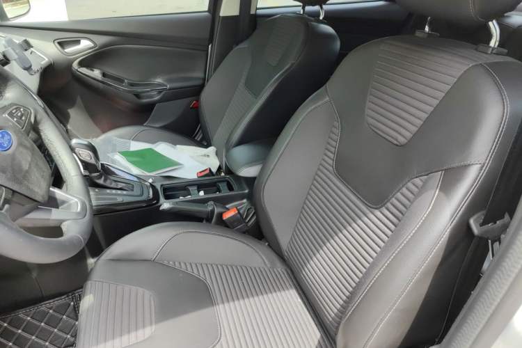 Used Ford Focus 2017 Sedan 1.6L Automatic Fashion Edition Smart Drive Version Left Front Seat