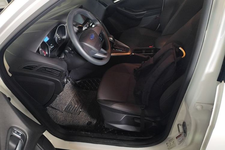 Used Ford Focus 2017 Hatchback 1.6L Automatic Comfort Plus SmartDrive Edition Left Front Seat