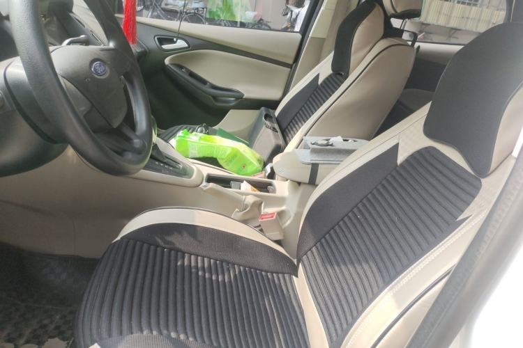 Used Ford Focus 2017 Sedan 1.6L Automatic Comfort Plus SmartDrive Edition Left Front Seat