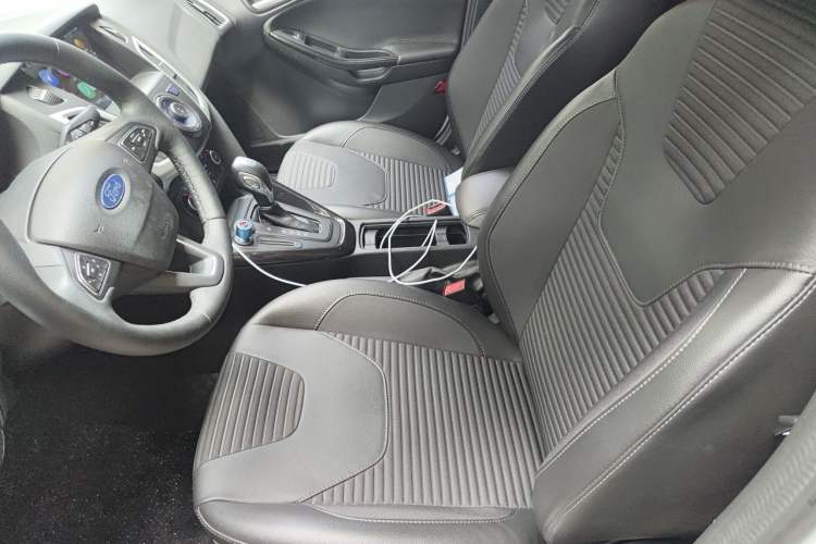 Used Ford Focus 2017 Sedan 1.6L Automatic Fashion Edition Smart Drive Version Left Front Seat