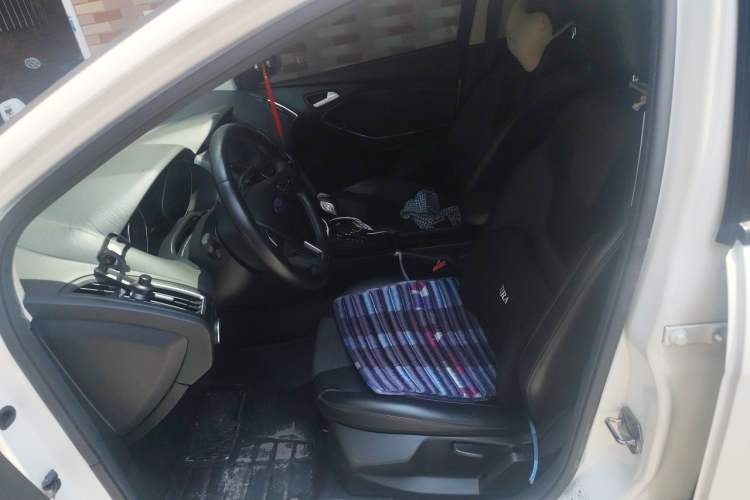 Used Ford Focus 2017 Sedan 1.6L Automatic Fashion Edition Smart Drive Version Left Front Seat