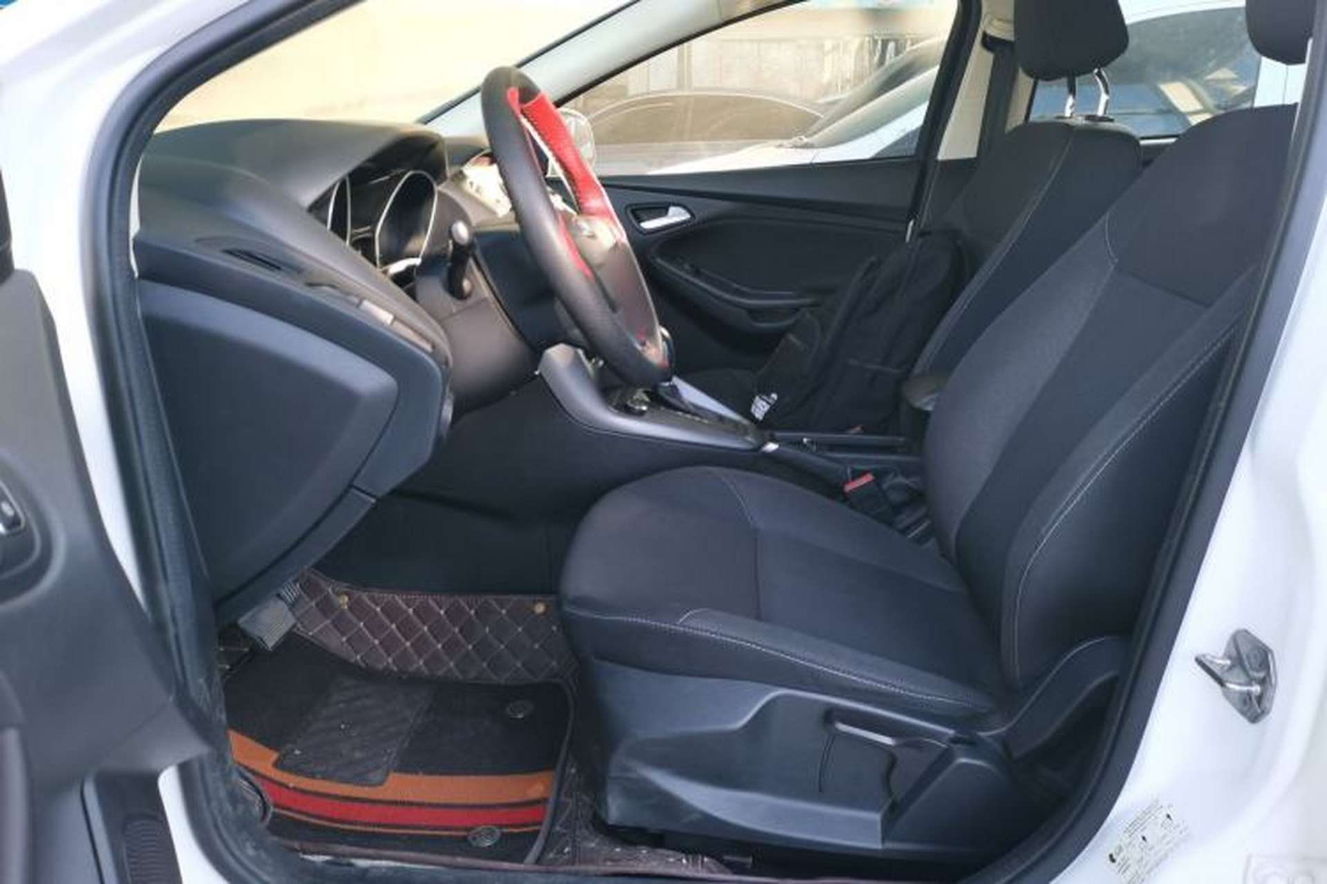 Used Ford Focus 2017 Hatchback 1.6L Automatic Comfort Plus SmartDrive Edition Left Front Seat