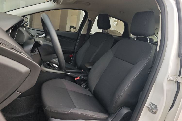 Used Ford Focus 2017 Hatchback 1.6L Automatic Comfort Plus SmartDrive Edition Left Front Seat