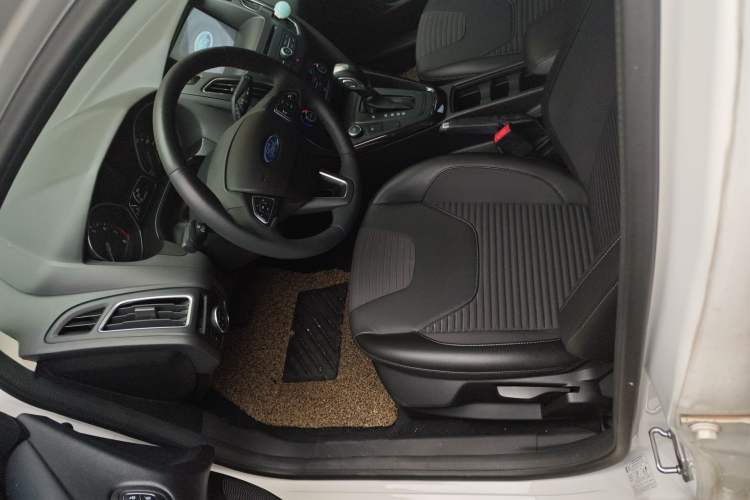Used Ford Focus 2017 Hatchback EcoBoost 180 Automatic Elite Model Left Front Seat
