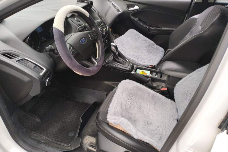 Used Ford Focus 2017 Sedan 1.6L Automatic Fashion Edition Smart Drive Version Left Front Seat