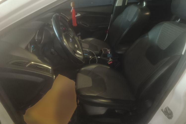 Used Ford Focus 2017 Sedan 1.6L Automatic Fashion Edition Smart Drive Version Left Front Seat