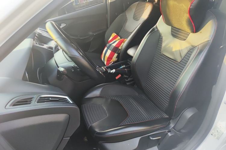 Used Ford Focus 2017 1.5T CTCC White and Black Limited Edition Left Front Seat