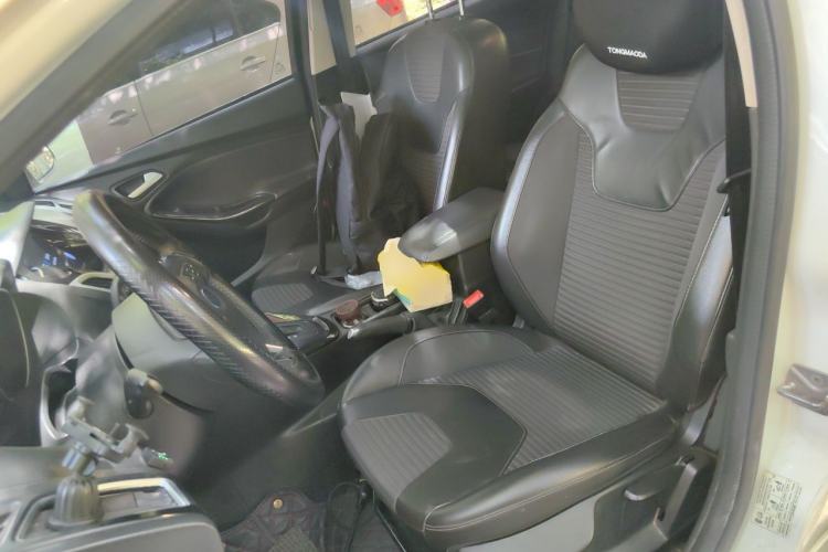 Used Ford Focus 2017 Sedan 1.6L Automatic Fashion Edition Smart Drive Version Left Front Seat
