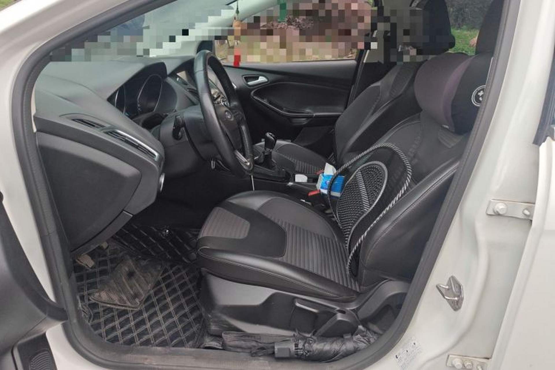 Used Ford Focus 2017 Sedan EcoBoost 125 Manual – Ultra-Style Edition with SmartDrive Features Left Front Seat