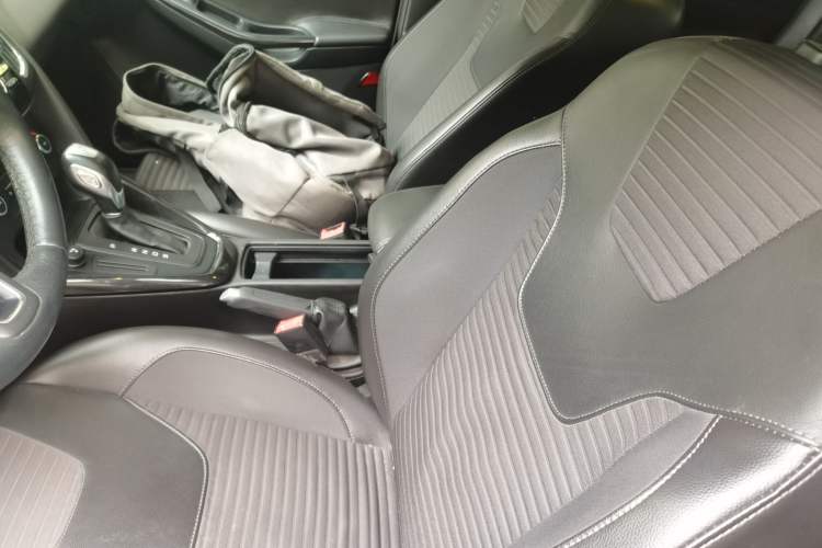 Used Ford Focus 2017 Hatchback 1.6L Automatic Fashion Edition Smart Drive Version Left Front Seat