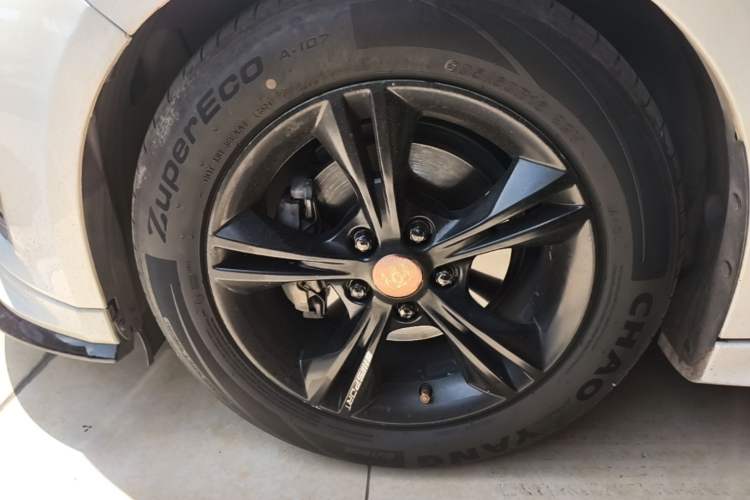Used Ford Focus 2017 Hatchback 1.6L Automatic Comfort Plus SmartDrive Edition Left Front Wheel Hub
