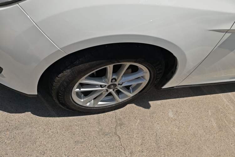 Used Ford Focus 2017 Hatchback 1.6L Automatic Fashion Edition Smart Drive Version Left Front Wheel Hub