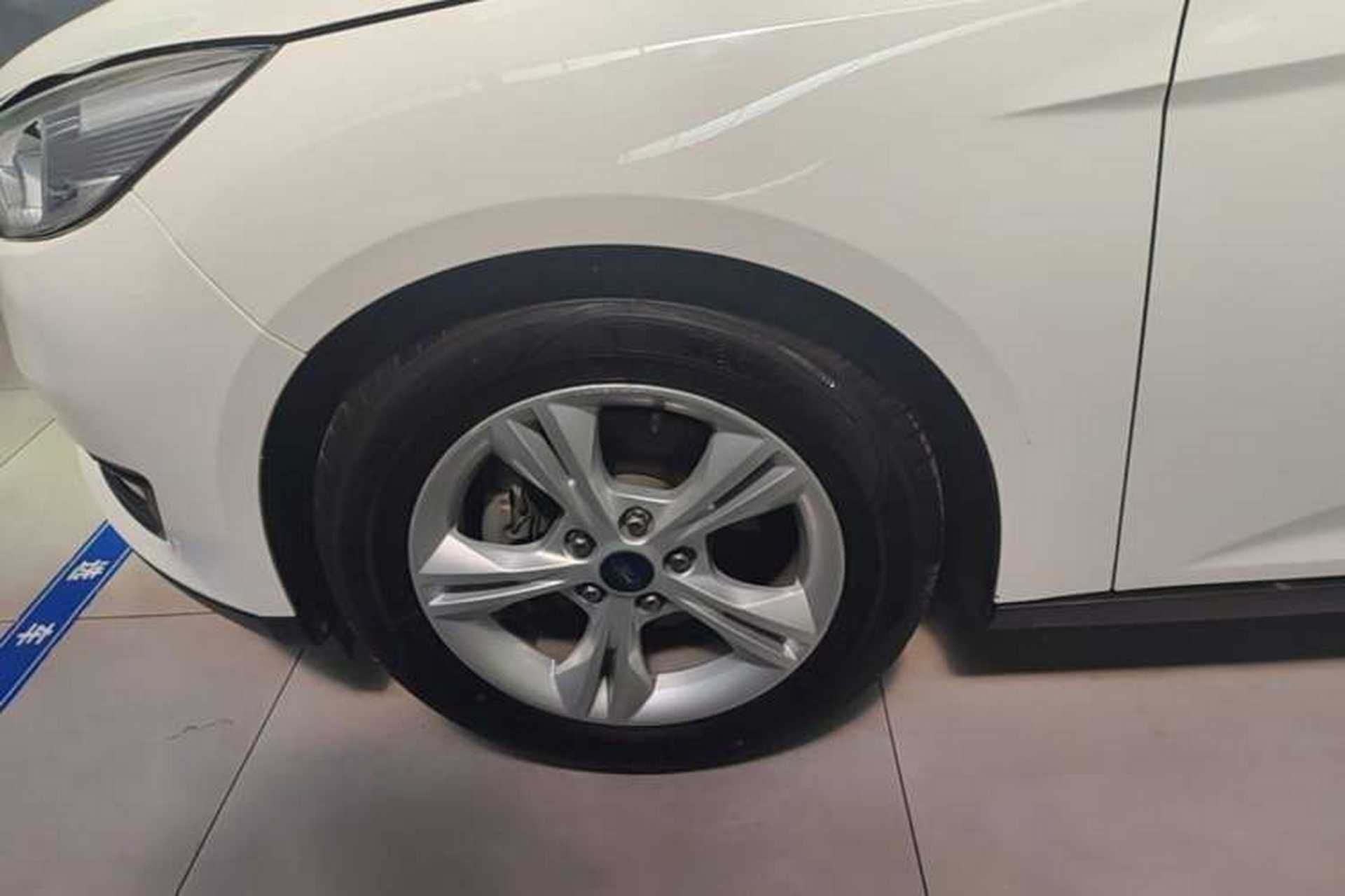 Used Ford Focus 2017 Hatchback 1.6L Automatic Comfort Plus SmartDrive Edition Left Front Wheel Hub